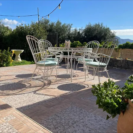 빌라 Emmy 팔레오카스트리차